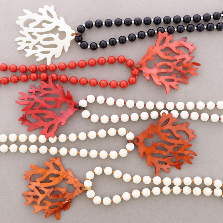 COLLAR LARGO CUENTAS COLGANTE CORAL RESINA
