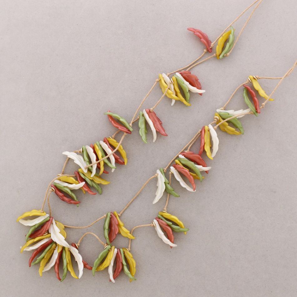 LONG DOUBLE NECKLACE WITH RESIN LEAF PENDANTS