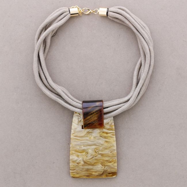 RECTANGULAR RESIN PENDANT NECKLACE