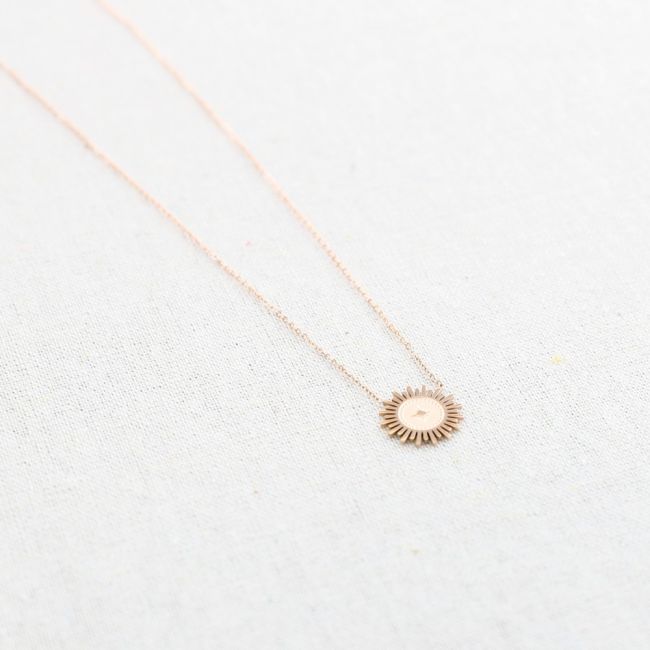 STEEL MEDAL SHORT NECKLACE