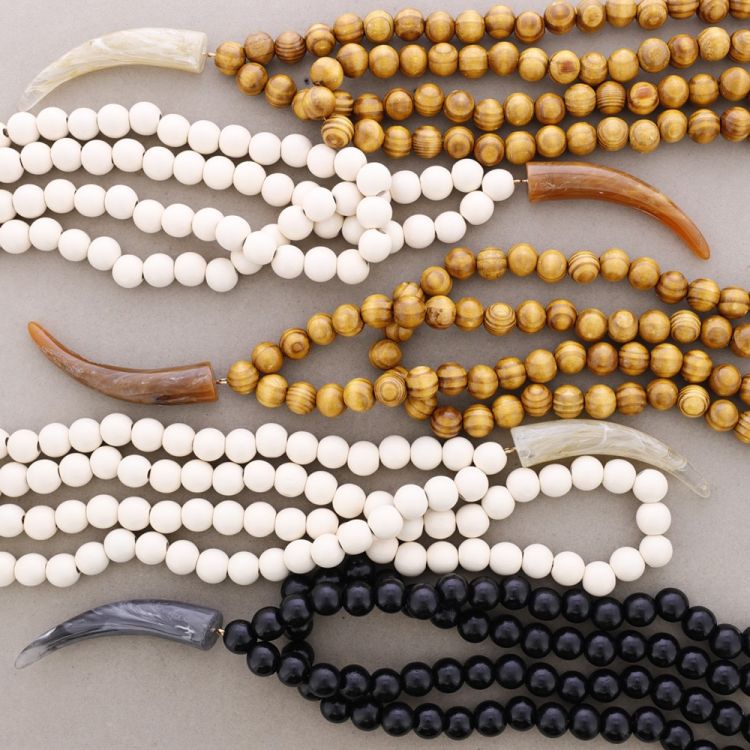 LONG WOODEN BEAD NECKLACE WITH RESIN HORN PENDANT 2