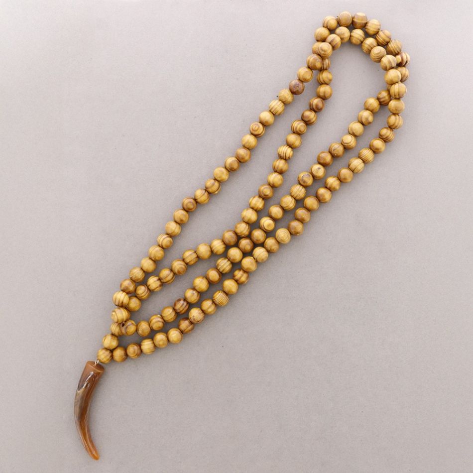 LONG WOODEN BEAD NECKLACE WITH RESIN HORN PENDANT