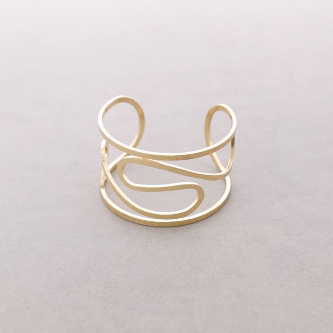 ADJUSTABLE METAL BRACELET