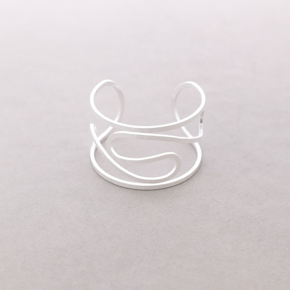 ADJUSTABLE METAL BRACELET