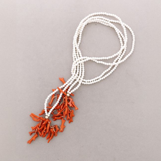 OPEN NECKLACE WITH CORAL RESIN PENDANT BEADS