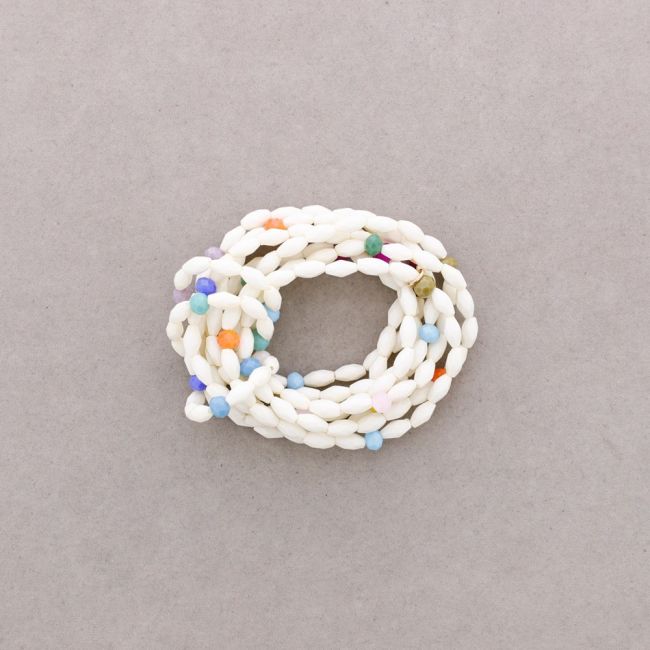 PULSERA ELÁSTICA MULTI CUENTAS RESINA