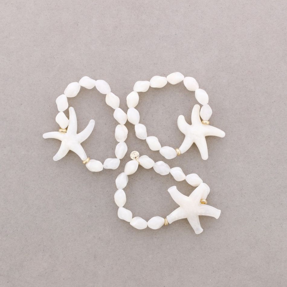 PULSERA ELÁSTICA TRIPLE CUENTAS ESTRELLA DEL MAR RESINA
