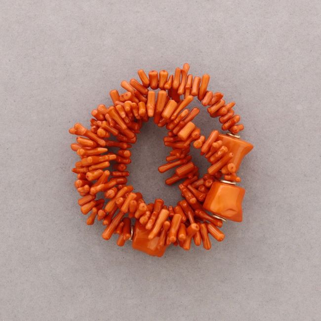 PULSERA ELÁSTICA TRIPLE CUENTAS CORALES RESINA