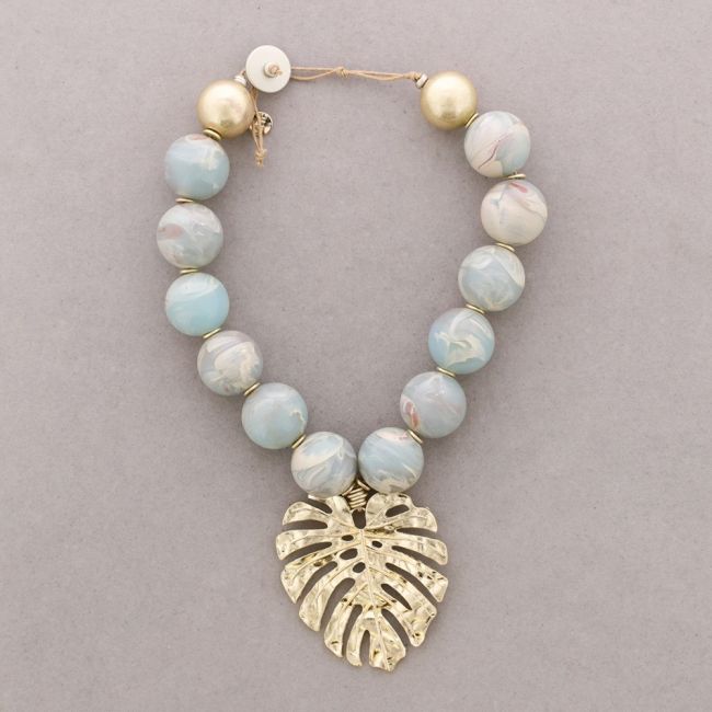 RESIN BEAD CHOKER WITH CHEESE PLANT PENDANT AND METAL