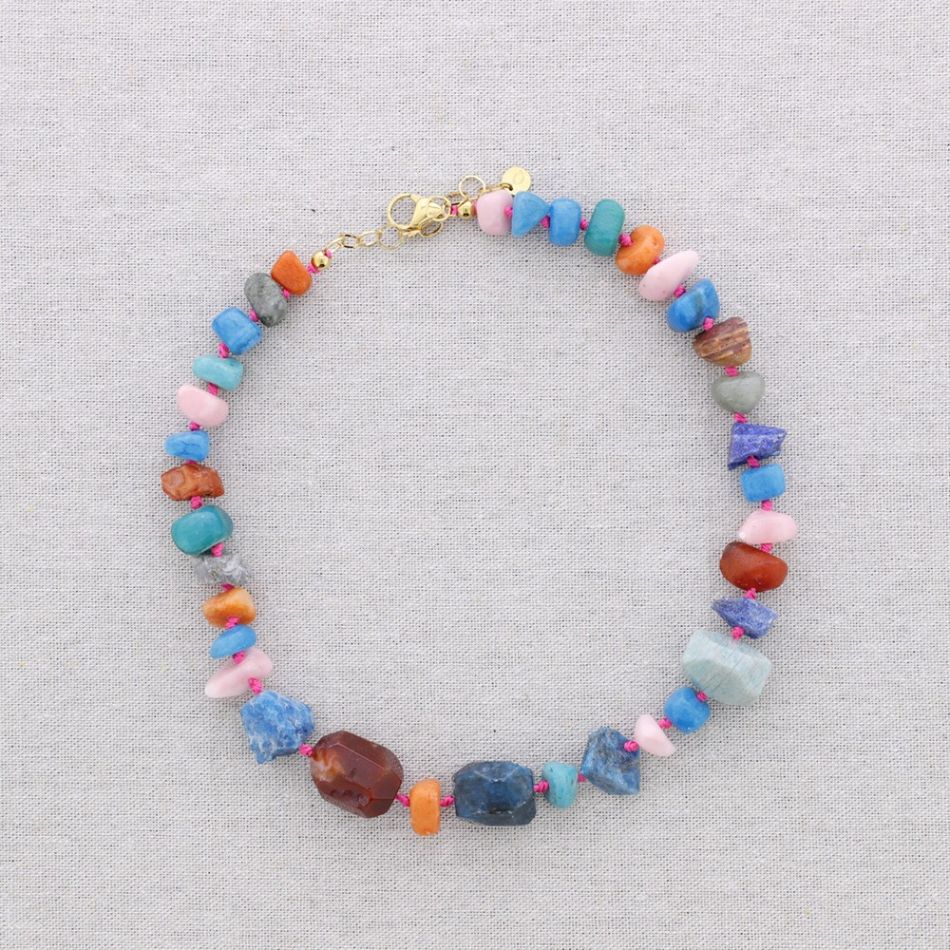 STEEL NECKLACE WITH STONE BEADS
