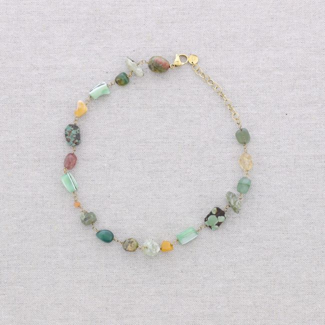STEEL NECKLACE WITH STONE BEADS