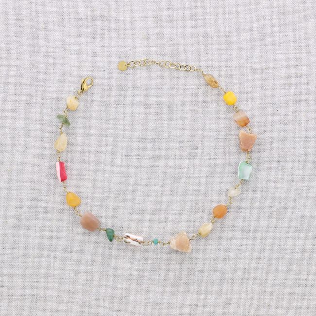 STEEL NECKLACE WITH STONE BEADS