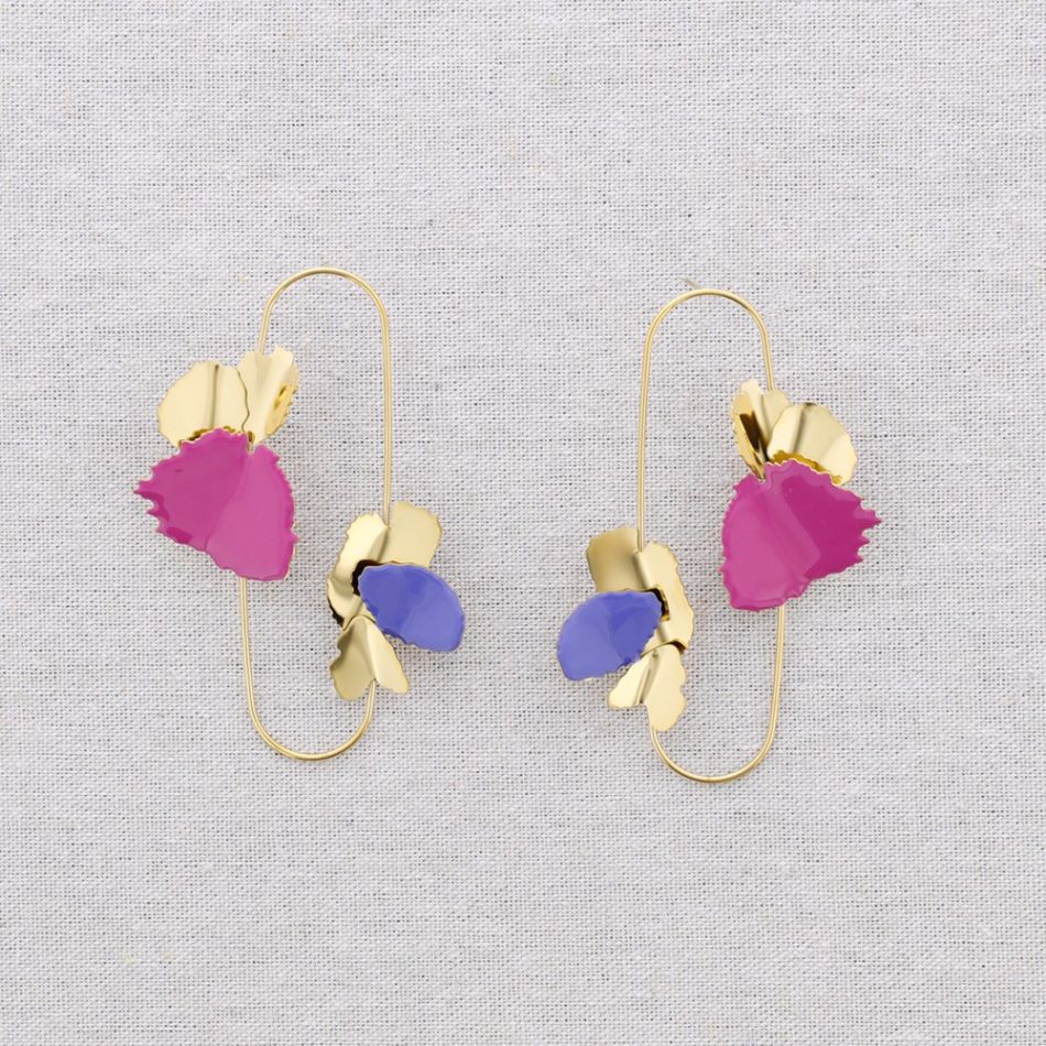 STEEL EARRINGS WITH DOUBLE ENAMEL LEAVES