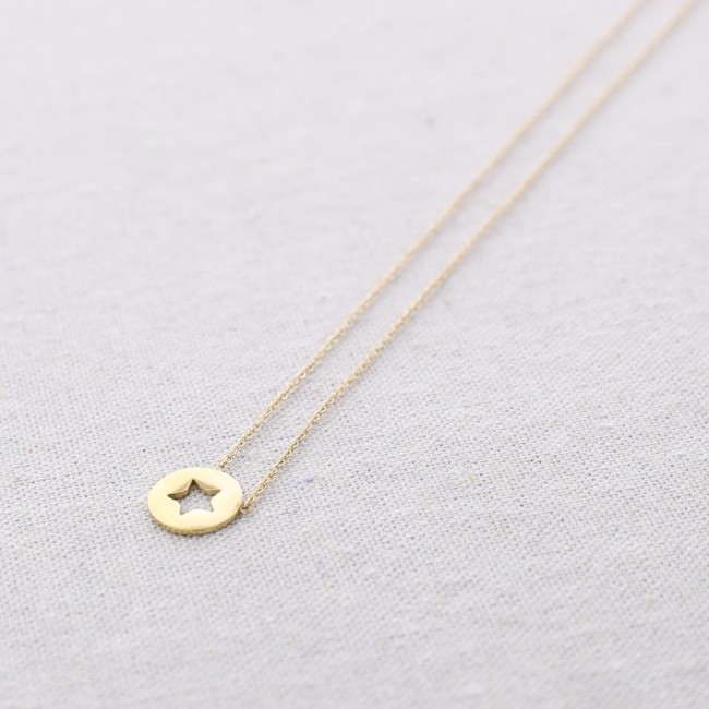 STEEL SHORT NECKLACE WITH OPENWORK STAR