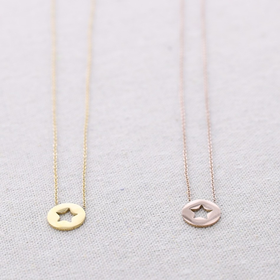 STEEL SHORT NECKLACE WITH OPENWORK STAR