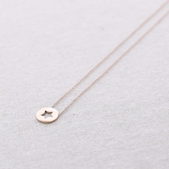 STEEL SHORT NECKLACE WITH OPENWORK STAR