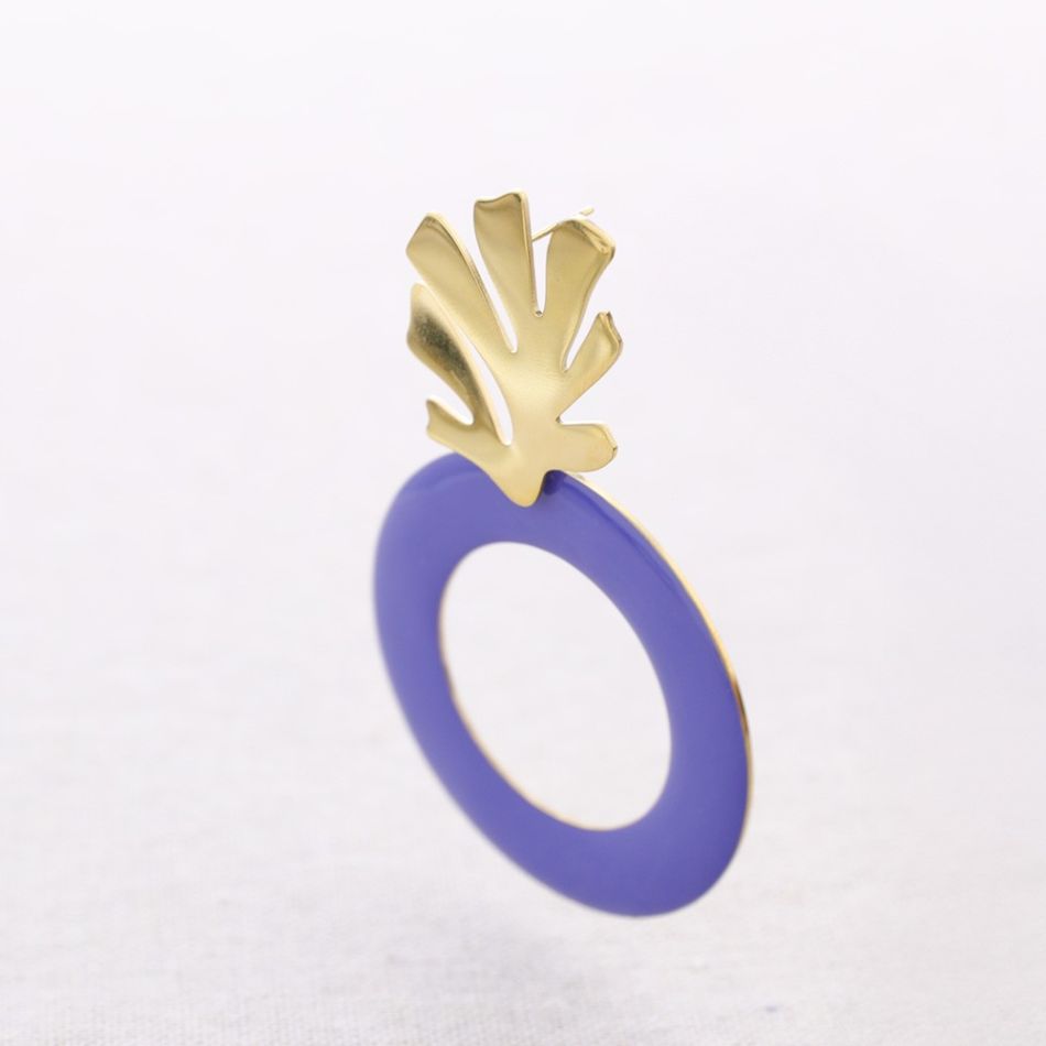 STEEL CORAL EARRINGS WITH ENAMEL RING PENDANT