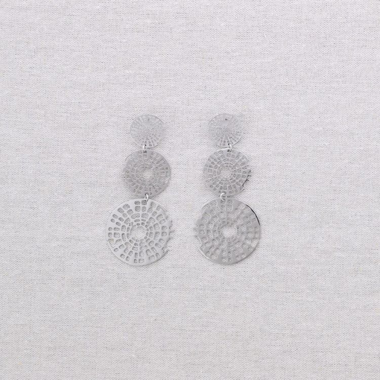 PENDIENTES ACERO TRIPLE MEDALLA FILIGRANA 2