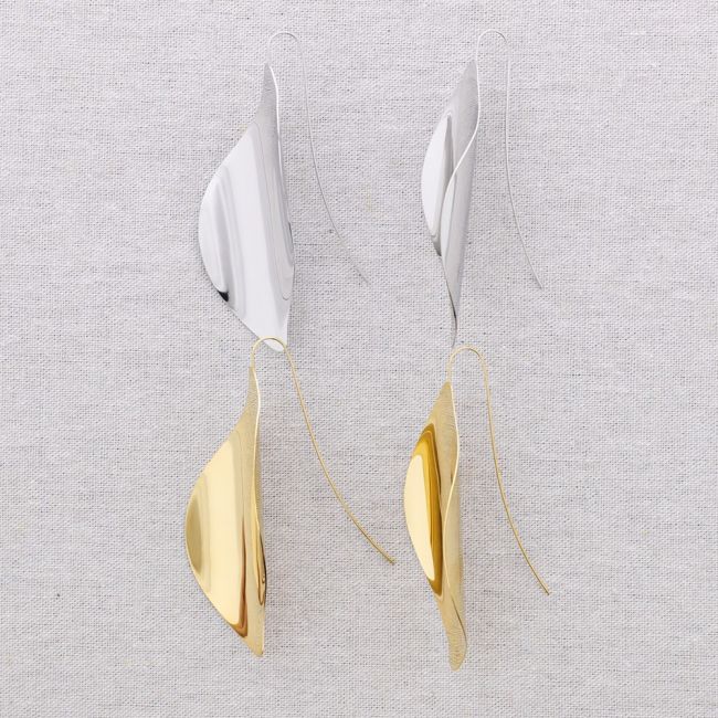 PENDIENTES ACERO COLGANTE HOJA