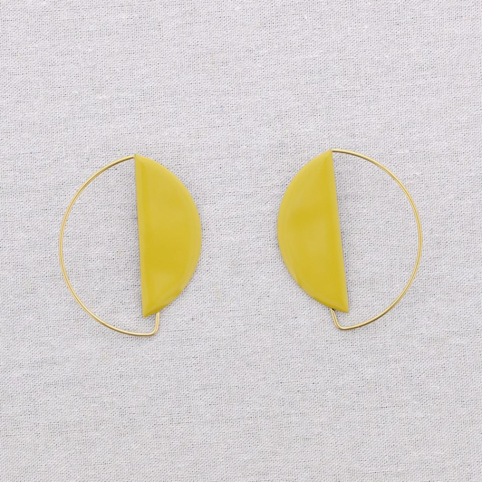 PENDIENTES ACERO FORMA GEOMÉTRICA ESMALTE