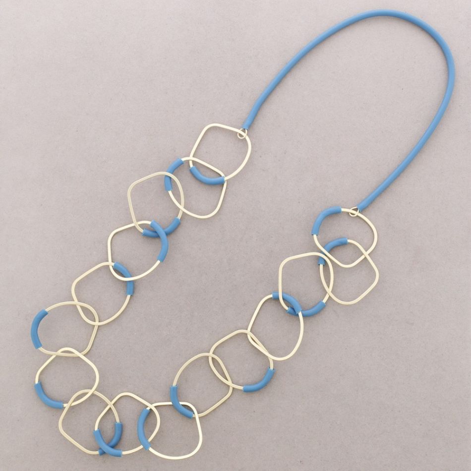 LONG METAL LINK NECKLACE WITH RUBBER