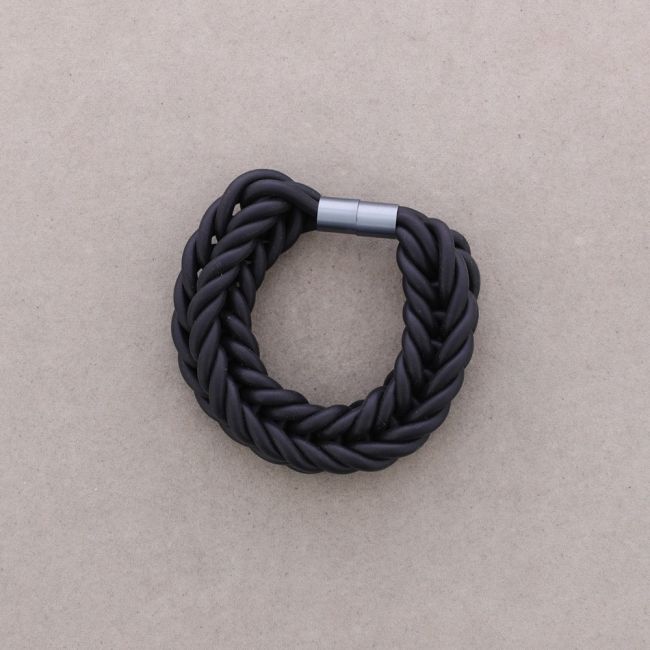 RUBBER BRAIDED MAGNETIC BRACELET