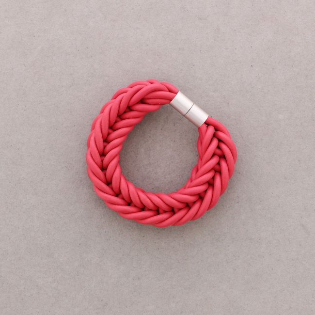RUBBER BRAIDED MAGNETIC BRACELET