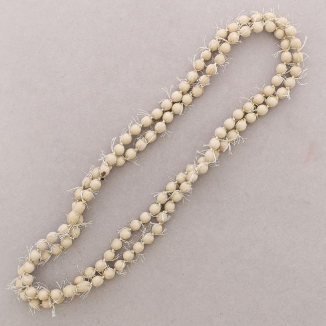 LONG NECKLACE WITH LINED BALLS AND FRINGES