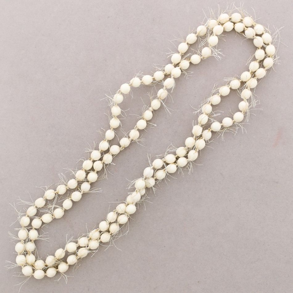 LONG NECKLACE WITH LINED BALLS AND FRINGES