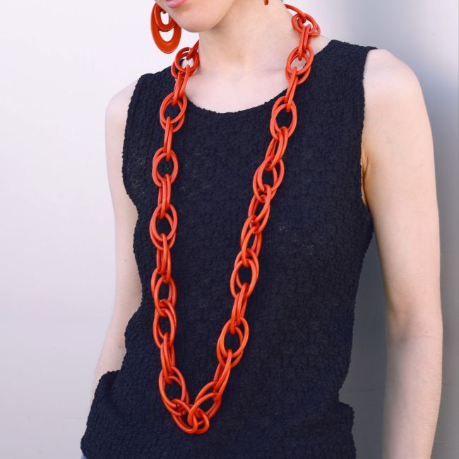 COLLAR LARGO ESLABONES RESINA