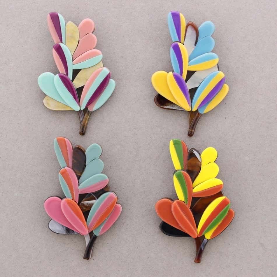 BROCHE RAMA RESINA