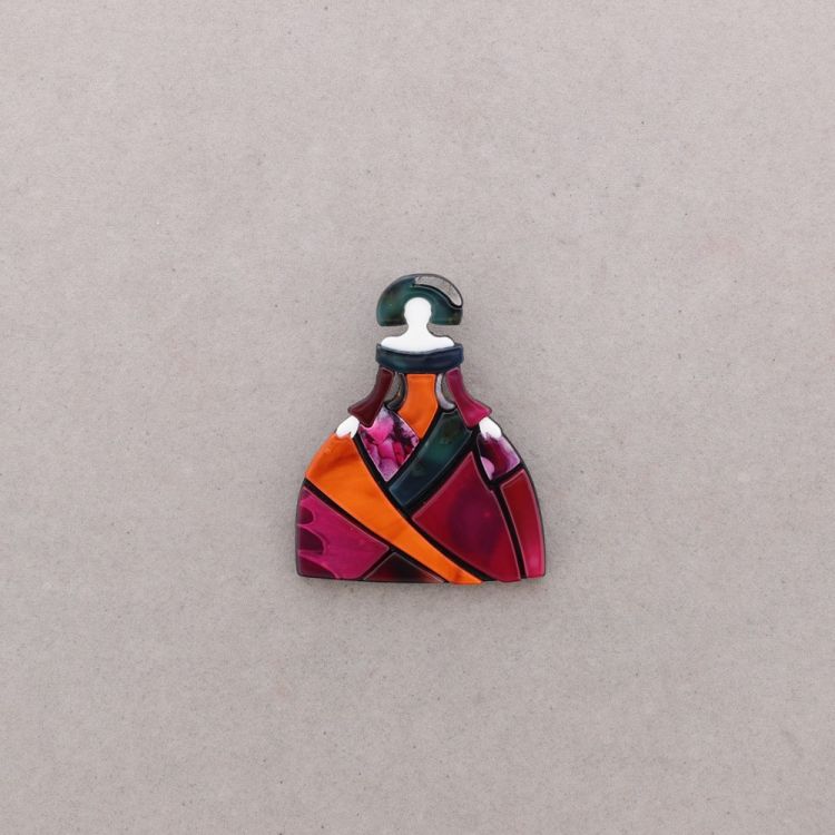 BROCHE MENINA RESINA