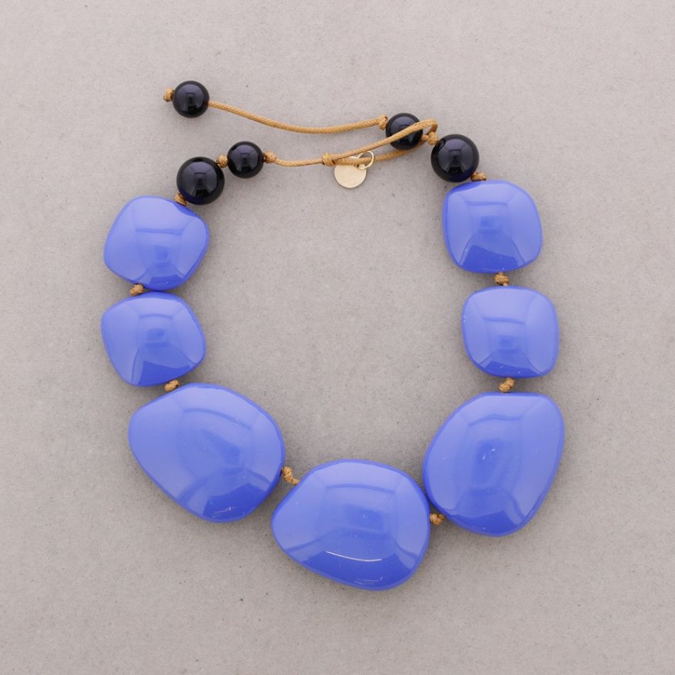 IRREGULAR RESIN BEAD CHOKER