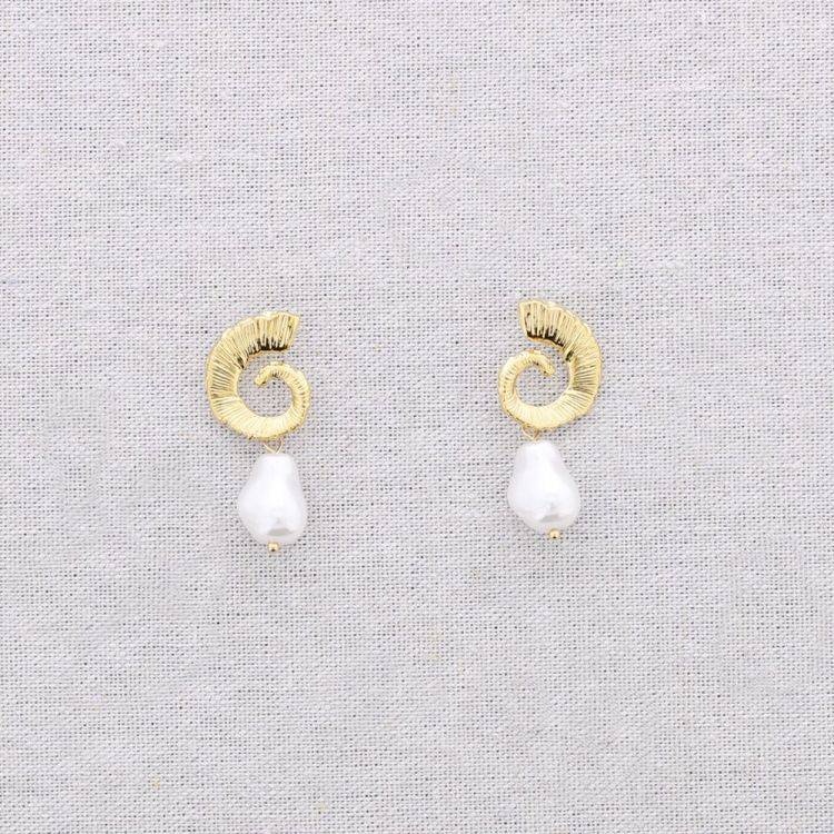 STEEL EARRINGS CONCH PENDANT IMITATION PEARL 2