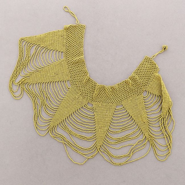 BEAD BIB CHOKER