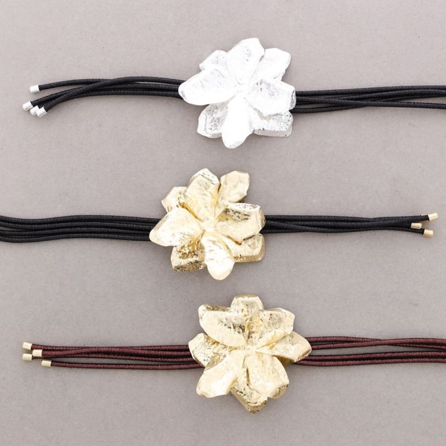 COLLAR LARGO COLGANTE FLOR METAL