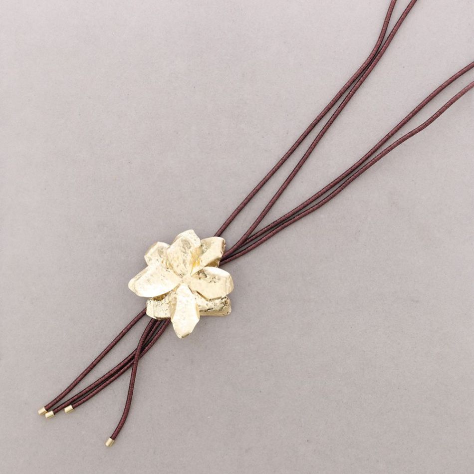 COLLAR LARGO COLGANTE FLOR METAL