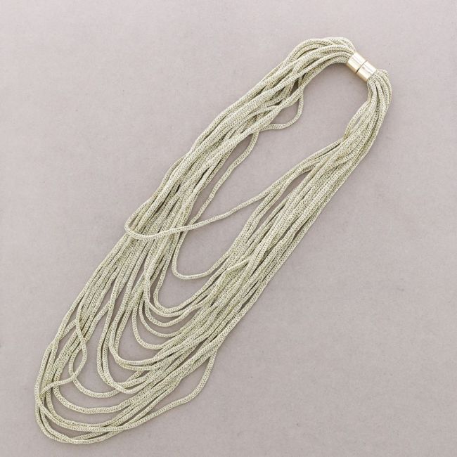 COLLAR LARGO IMÁN MULTI MALLA