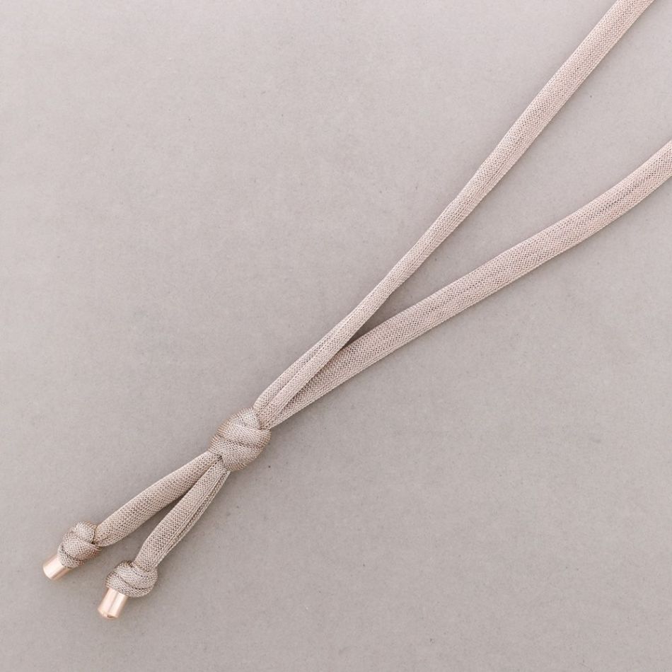 LONG MESH KNOT NECKLACE