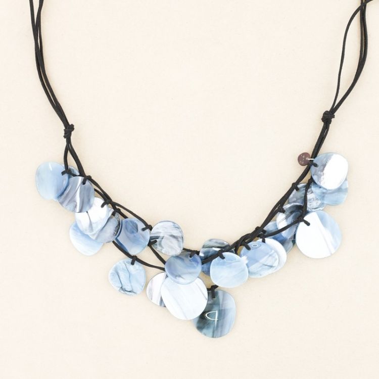 TRIPLE RESIN BEADS SHORT NECKLACE 2