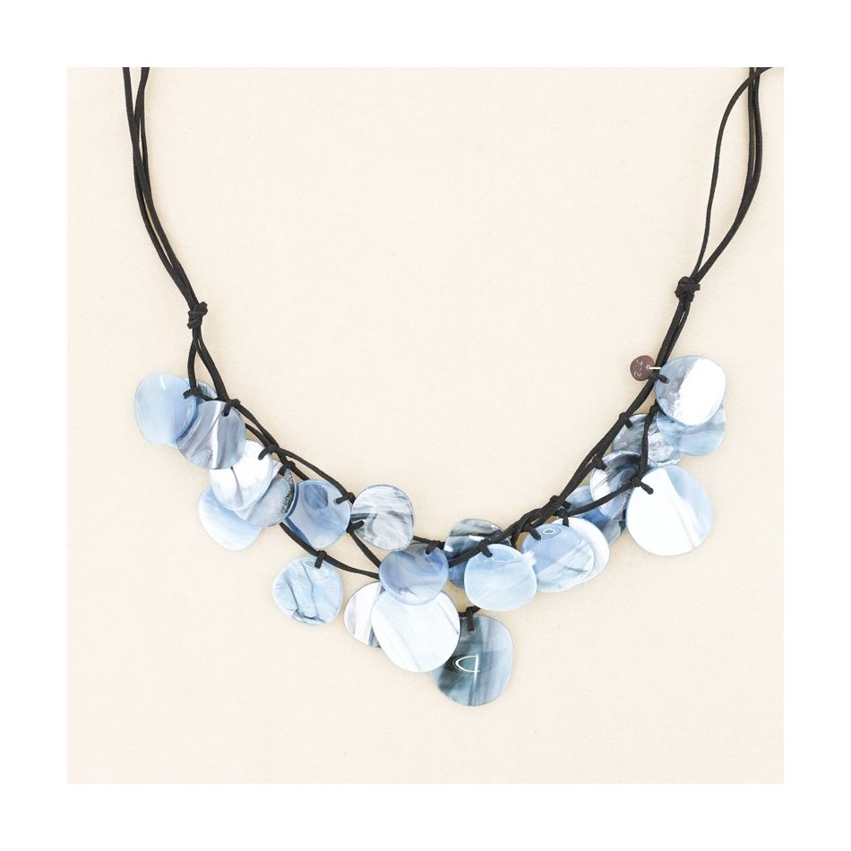 TRIPLE RESIN BEADS SHORT NECKLACE