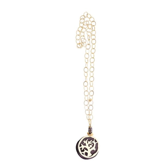 LONG PENDANT CHAIN NECKLACE WITH FRETWORK MEDAL