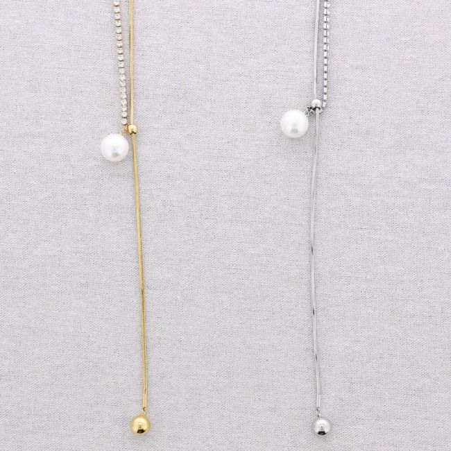 ADJUSTABLE STEEL CHAIN NECKLACE WITH CRYSTALS AND BALLS