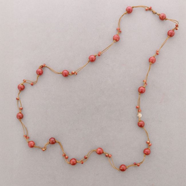 LONG NECKLACE WITH CERAMIC BEADS