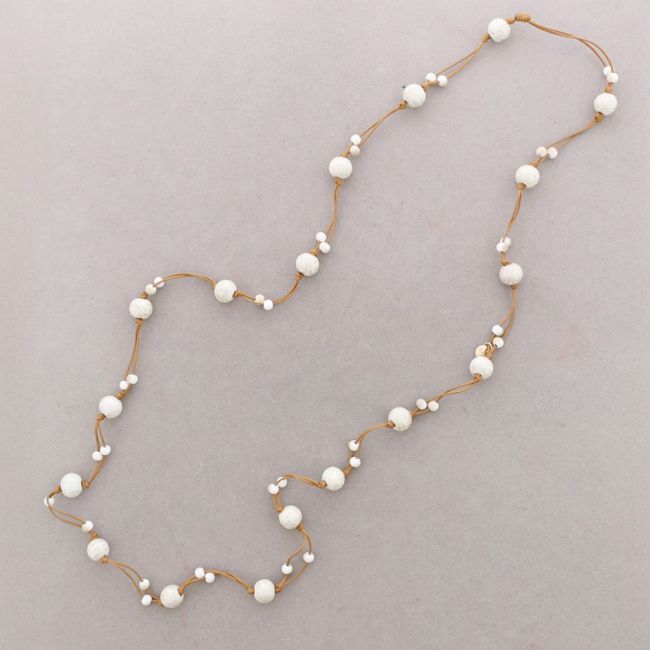 LONG NECKLACE WITH CERAMIC BEADS