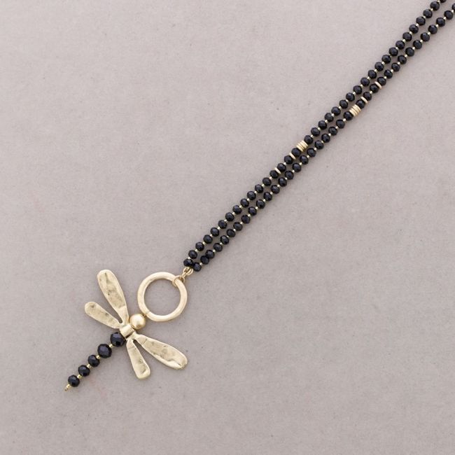LONG NECKLACE WITH FACETED CRYSTALS AND A METAL DRAGONFLY PENDANT