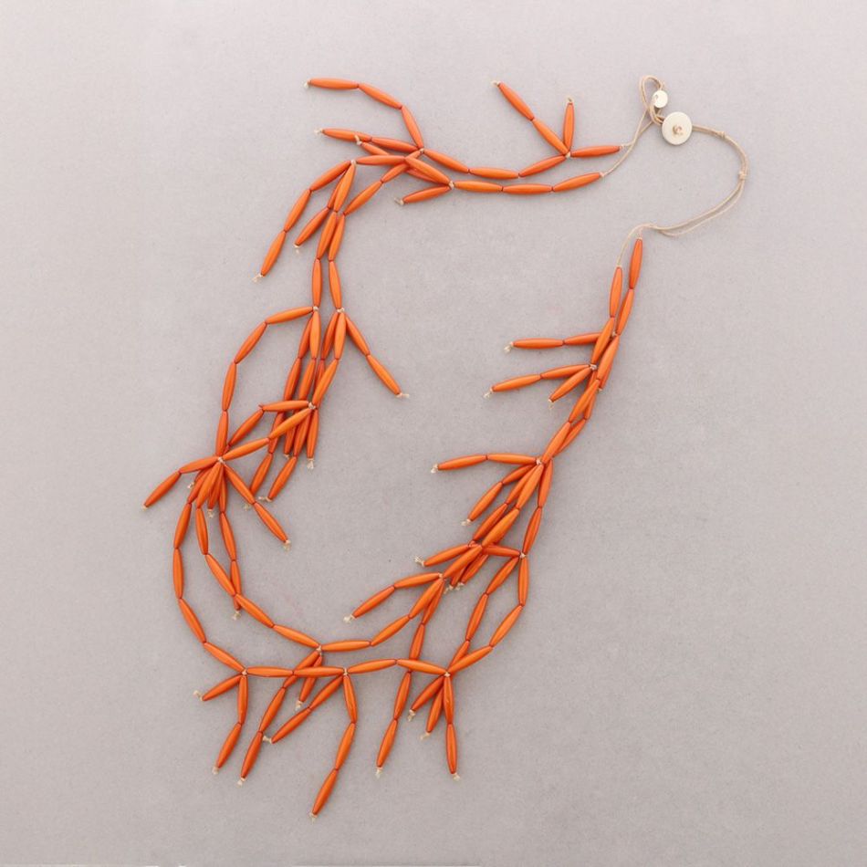 LONG DOUBLE BEAD NECKLACE WITH RESIN FRINGE