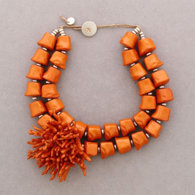 DOUBLE BEAD CHOKER WITH CORAL FLOWER PENDANT AND RESIN