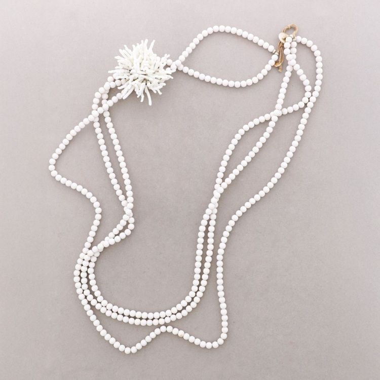 LONG NECKLACE WITH TRIPLE BEADS, CORAL FLOWER, AND RESIN