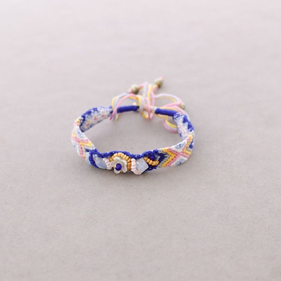 ETHNIC BEAD BRACELET